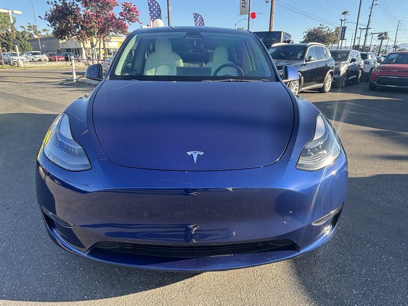 Used 2023 Tesla Model Y Performance AWD/4WD image 9