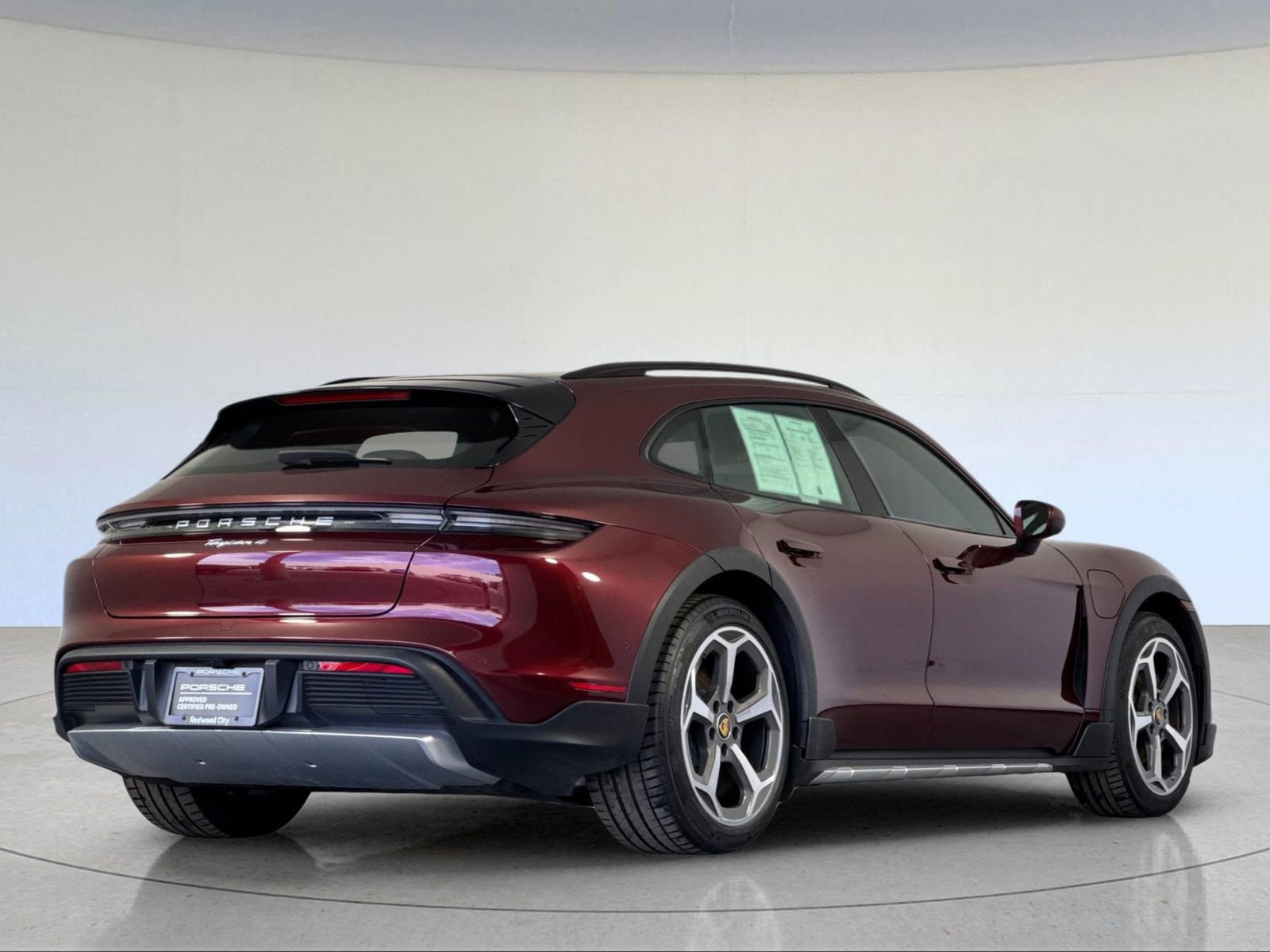 Certified 2022 Porsche Taycan 4 Cross Turismo image 8
