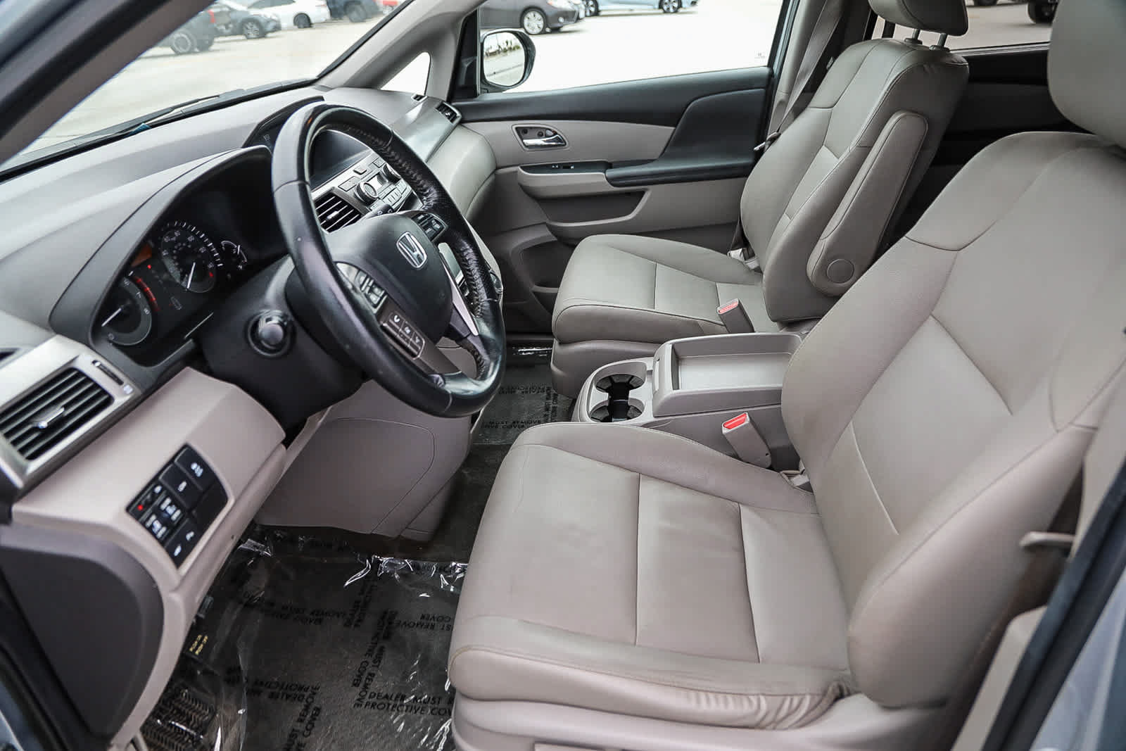 Used 2016 Honda Odyssey Touring Elite image 17