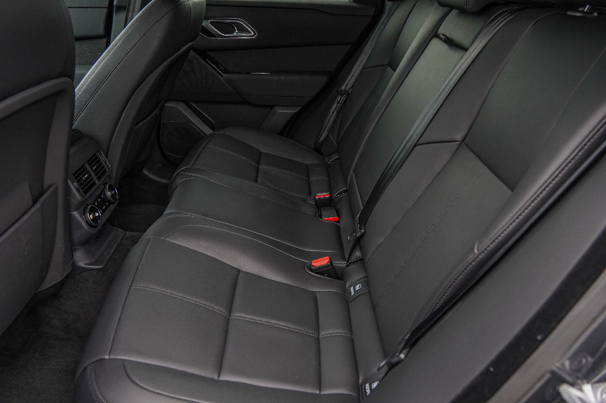 Used 2024 Land Rover Range Rover Velar Dynamic SE image 26