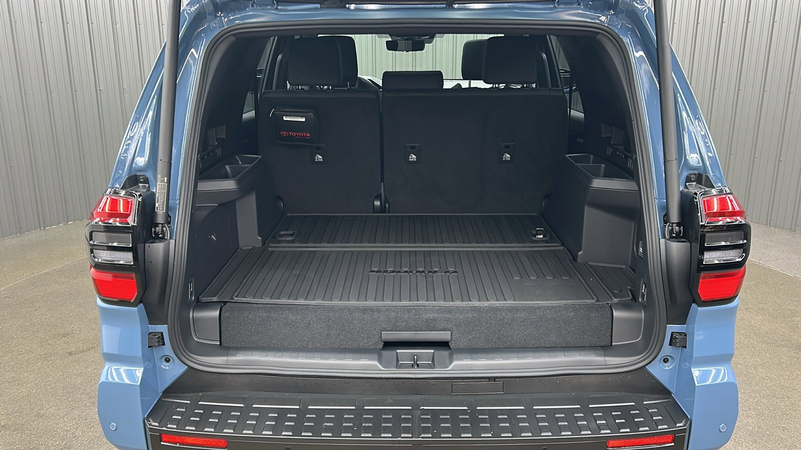 Used 2025 Toyota 4Runner TRD Off-Road Premium w/ Tow Technology Package image 17