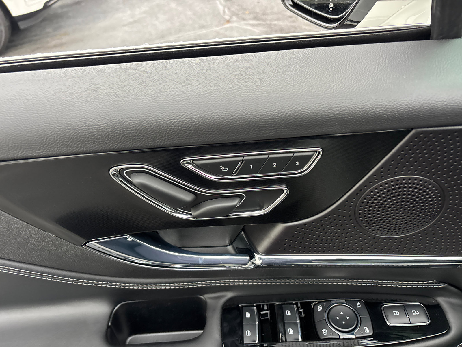 New 2026 Lincoln Corsair Premiere image 12