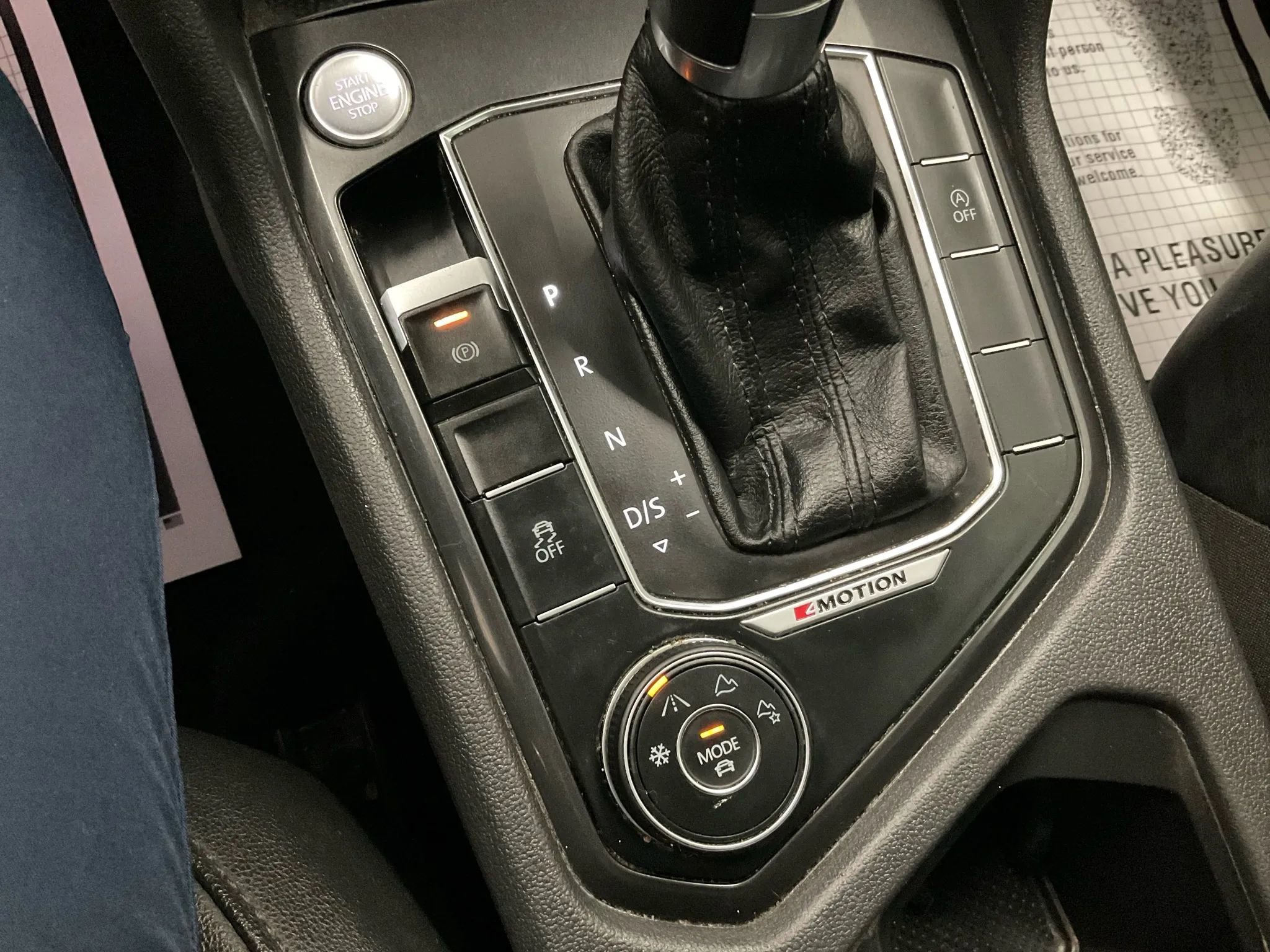 Used 2018 Volkswagen Tiguan SEL image 22