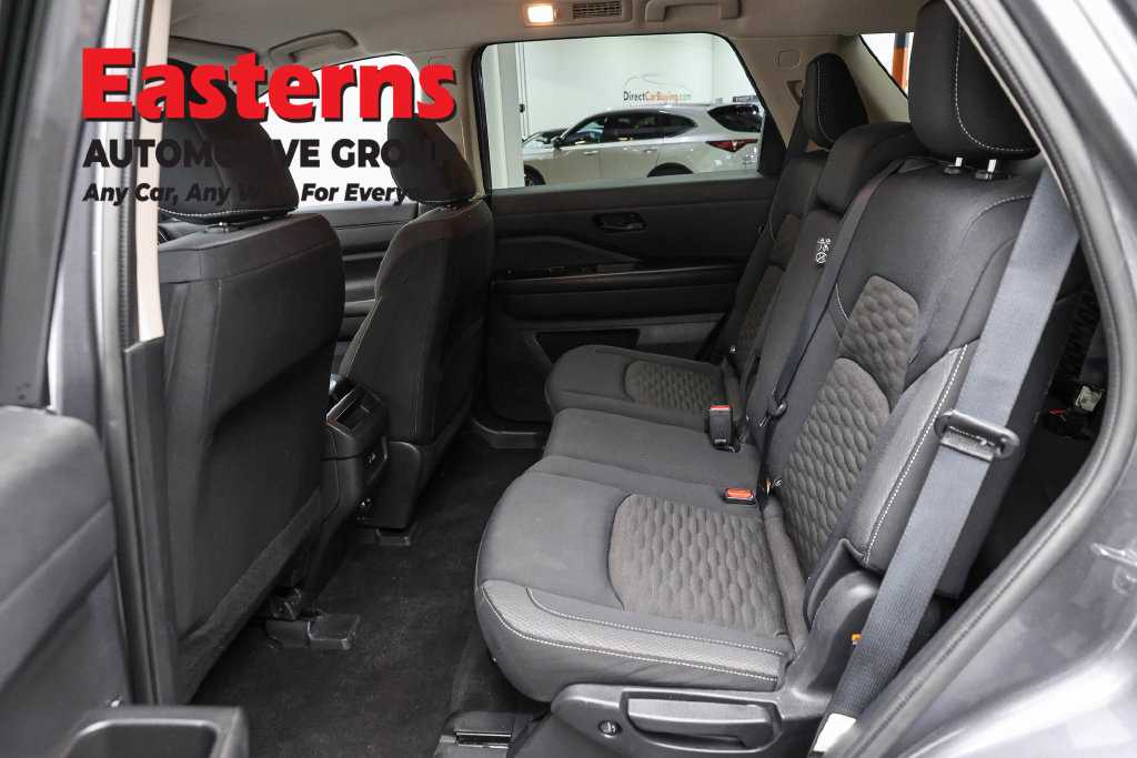 Used 2024 Nissan Pathfinder S AWD/4WD image 23