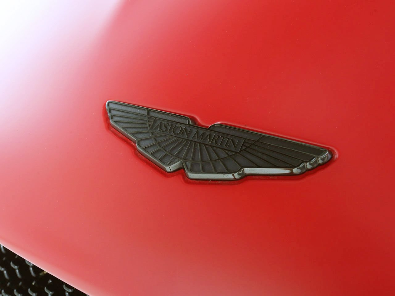 Used 2023 Aston Martin DBS Coupe RWD image 8