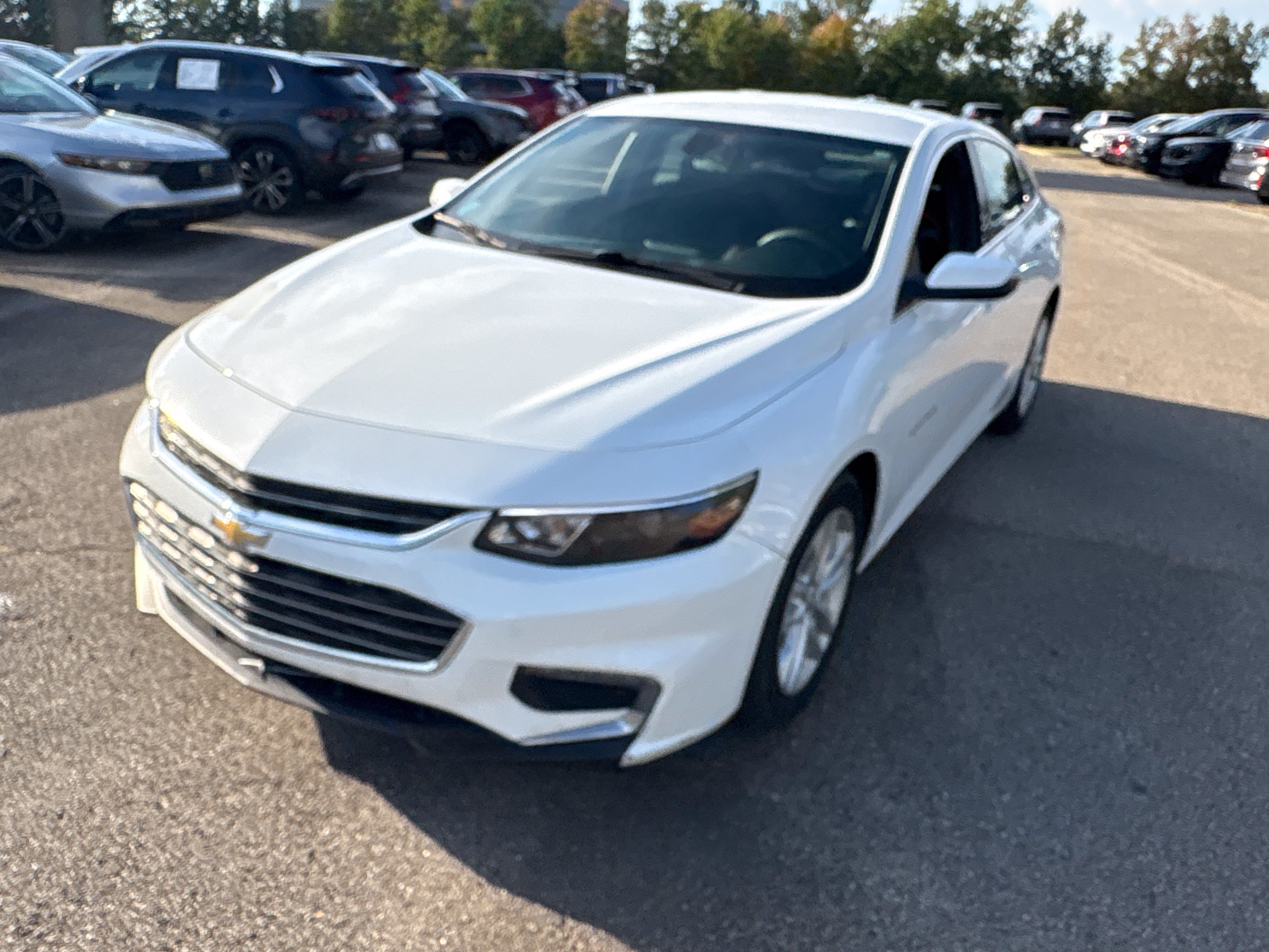 Used 2016 Chevrolet Malibu LT FWD image 12