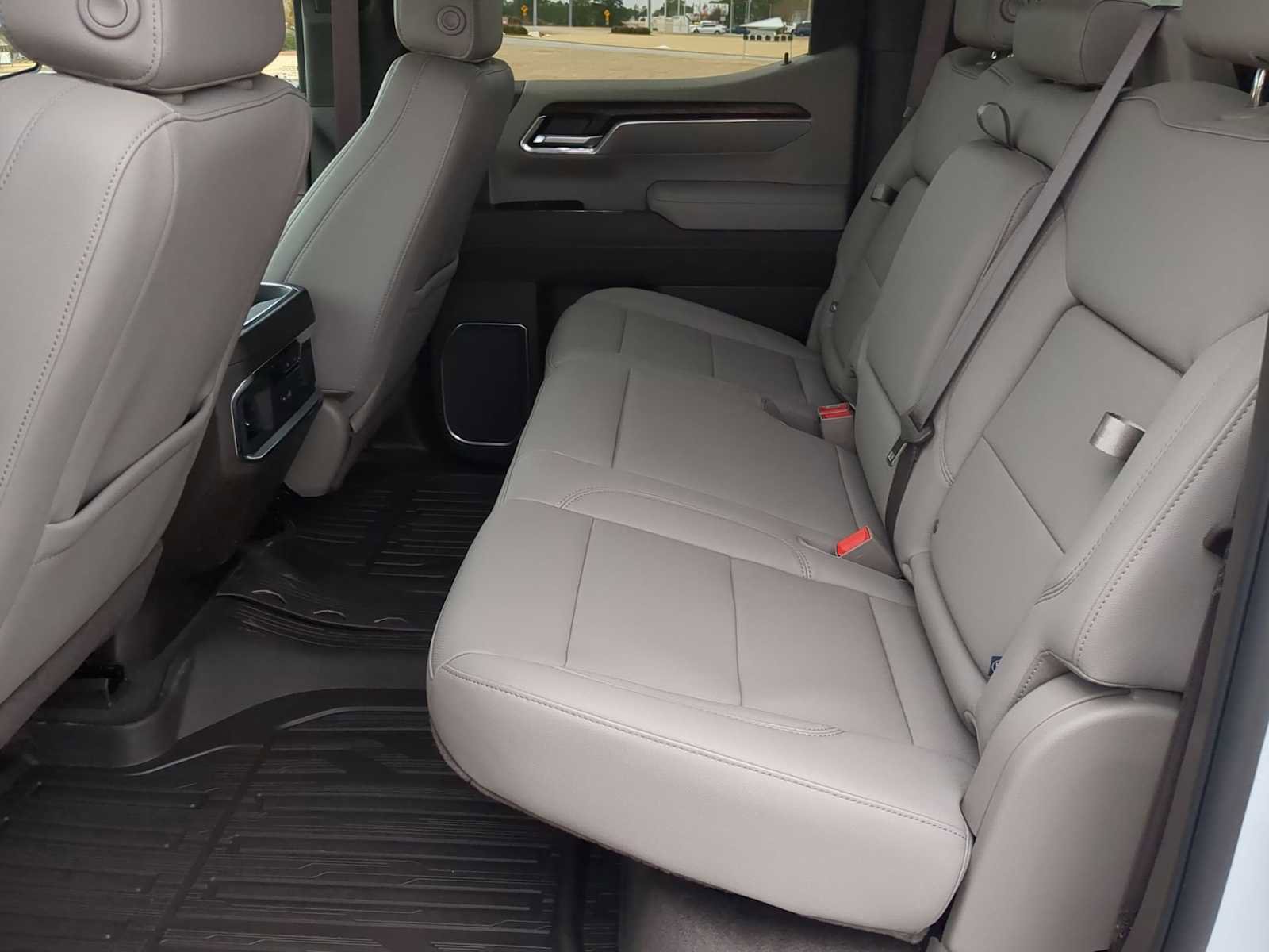 New 2026 GMC Sierra 1500 SLT w/ SLT Premium Plus Package image 23