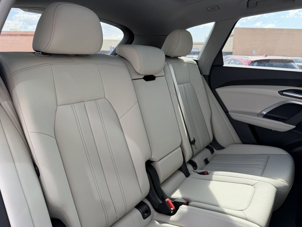 Used 2025 Audi Q5 Premium AWD/4WD image 43