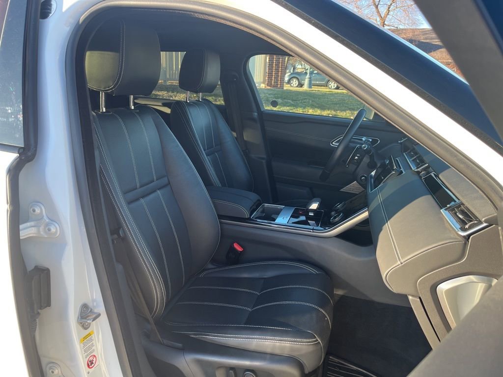 Used 2023 Land Rover Range Rover Velar R-Dynamic S image 22