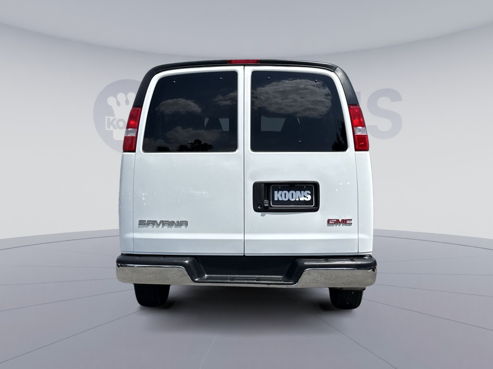 Used 2025 GMC Savana 3500 LT w/ LT Preferred Equipment Group RWD image 5
