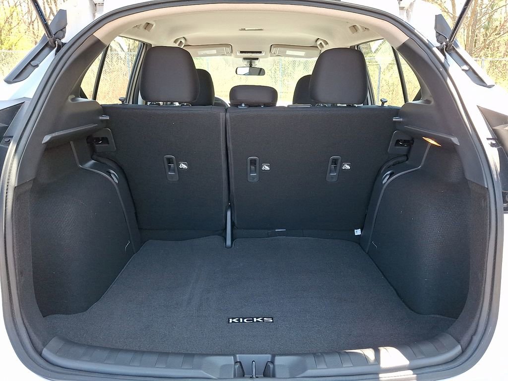 Used 2025 Nissan Kicks Play S image 28