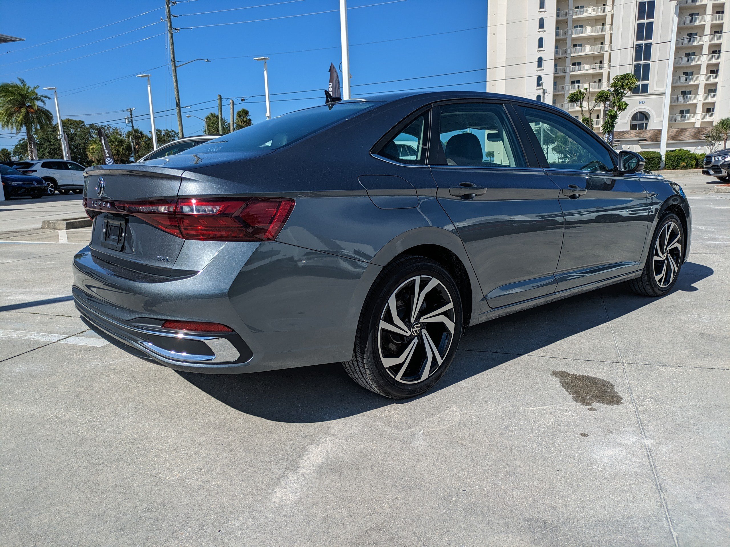 New 2026 Volkswagen Jetta SEL FWD image 4