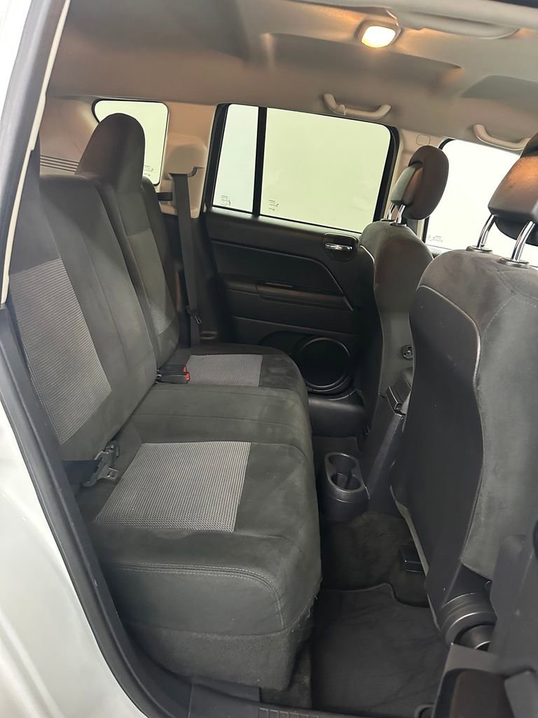 Used 2016 Jeep Compass Sport w/ Power Value Group image 26