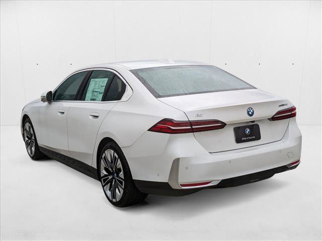 Used 2024 BMW i5 eDrive40i w/ Premium Package image 9