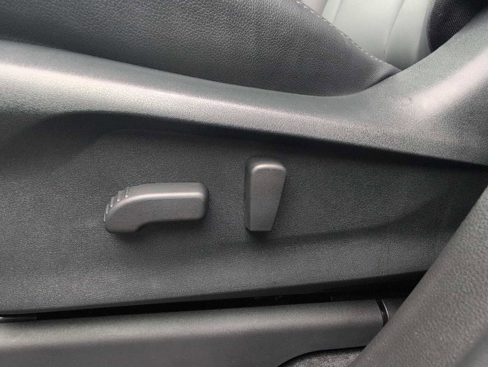 Certified 2026 Subaru Ascent Premium image 17