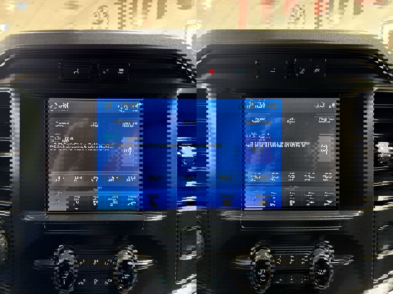 Used 2022 Ford F150 XLT w/ Trailer Tow Package image 16