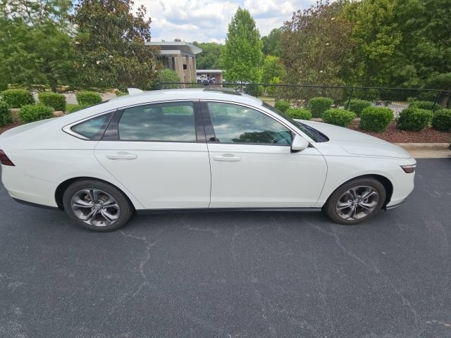Used 2024 Honda Accord EX image 10