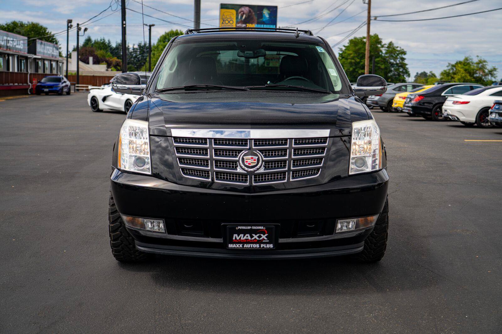 Used 2007 Cadillac Escalade EXT w/ Information Package AWD/4WD image 3