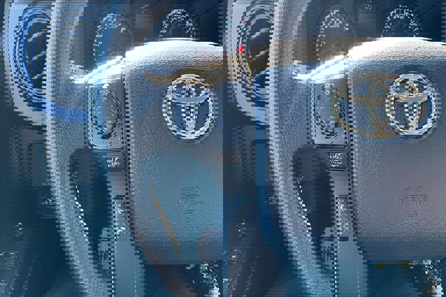 Used 2019 Toyota Tacoma SR w/ SR Convenience Package image 24