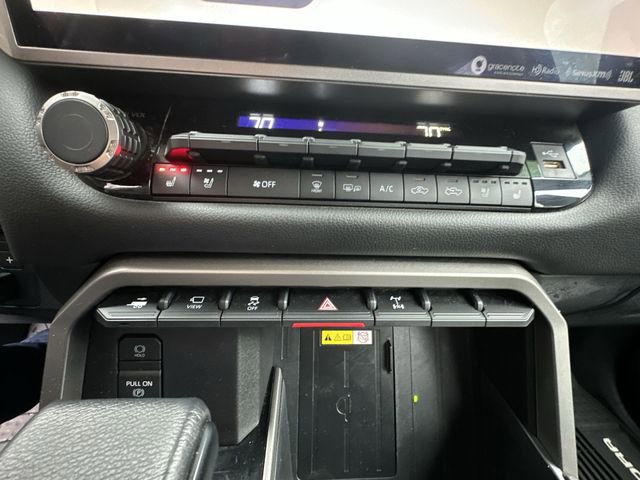 Used 2022 Toyota Tundra Limited image 19