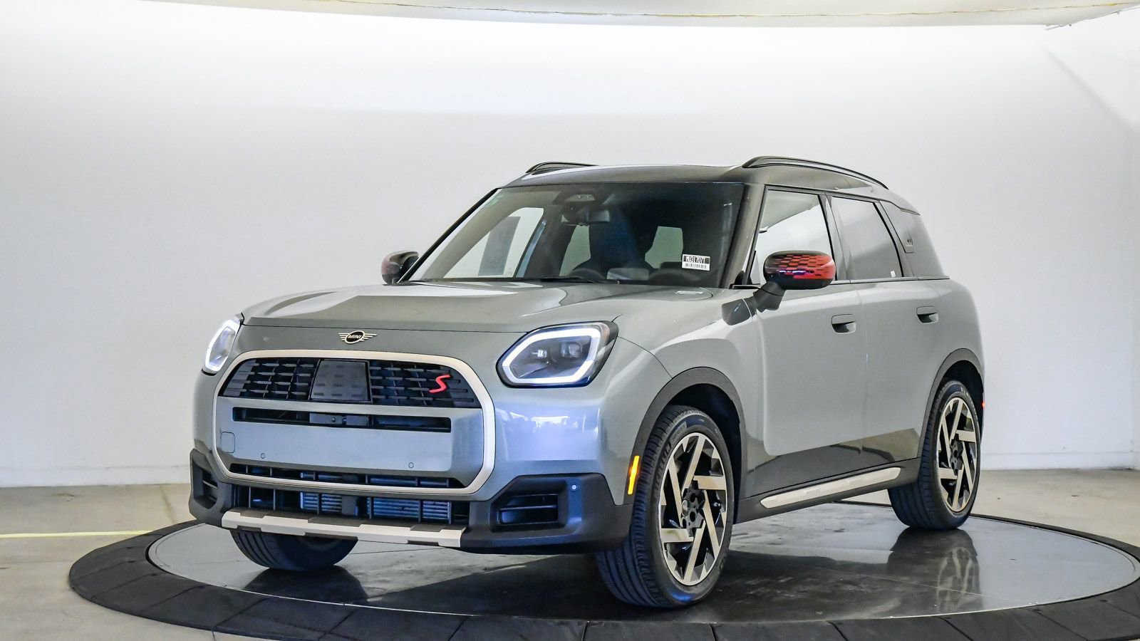 Certified 2025 MINI Cooper Countryman S image 1
