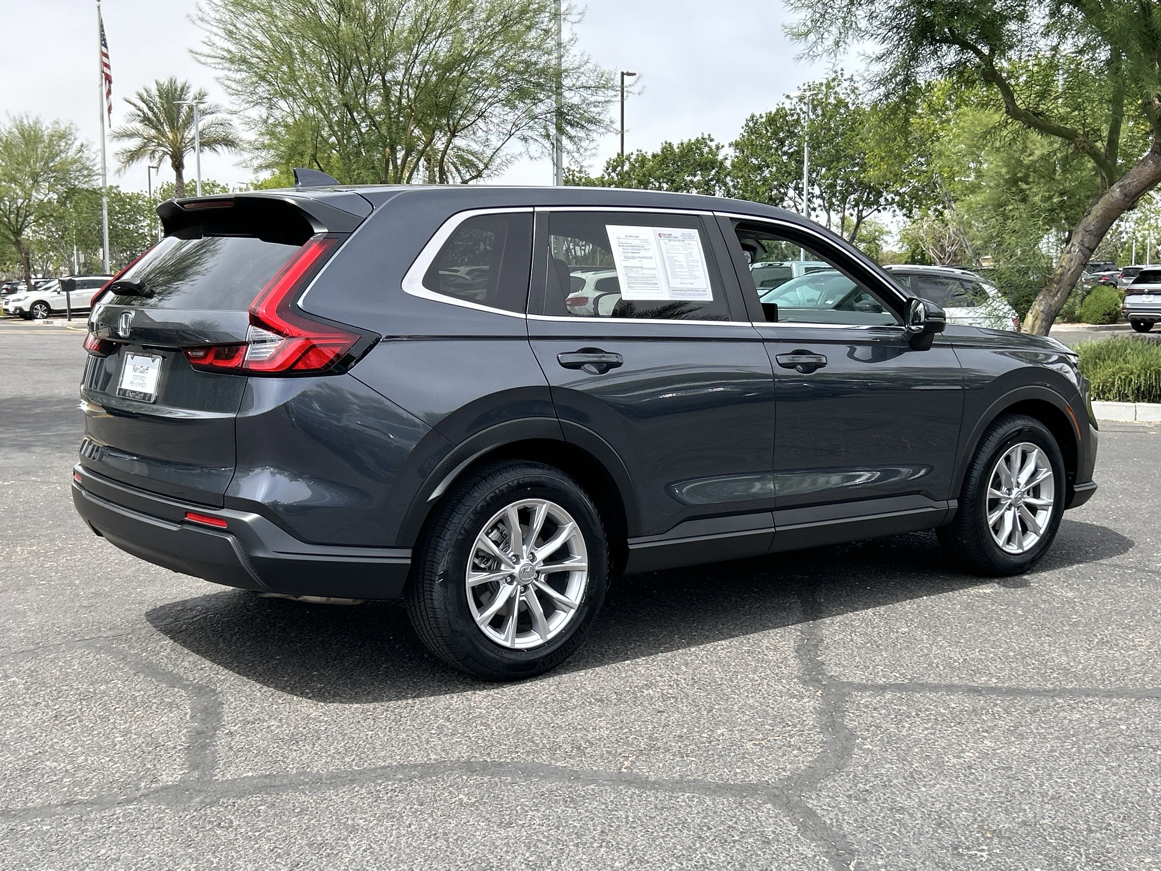 Used 2023 Honda CR-V EX image 4