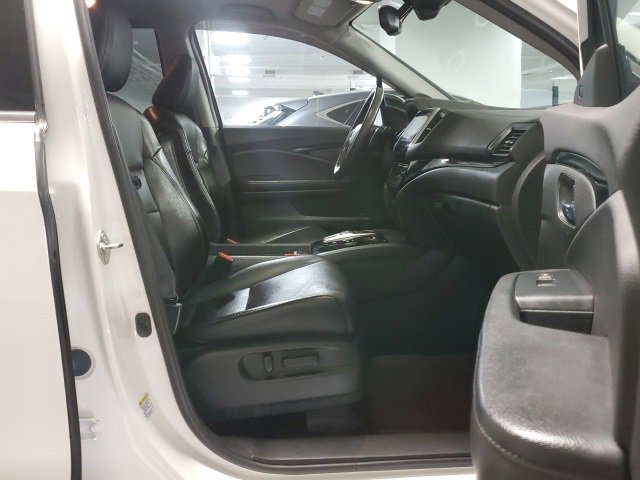 Used 2016 Honda Pilot Elite image 25