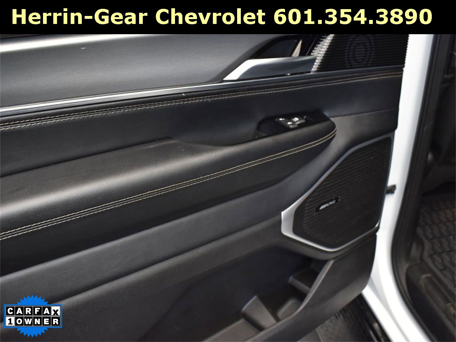 Used 2024 Jeep Wagoneer L Series II image 15