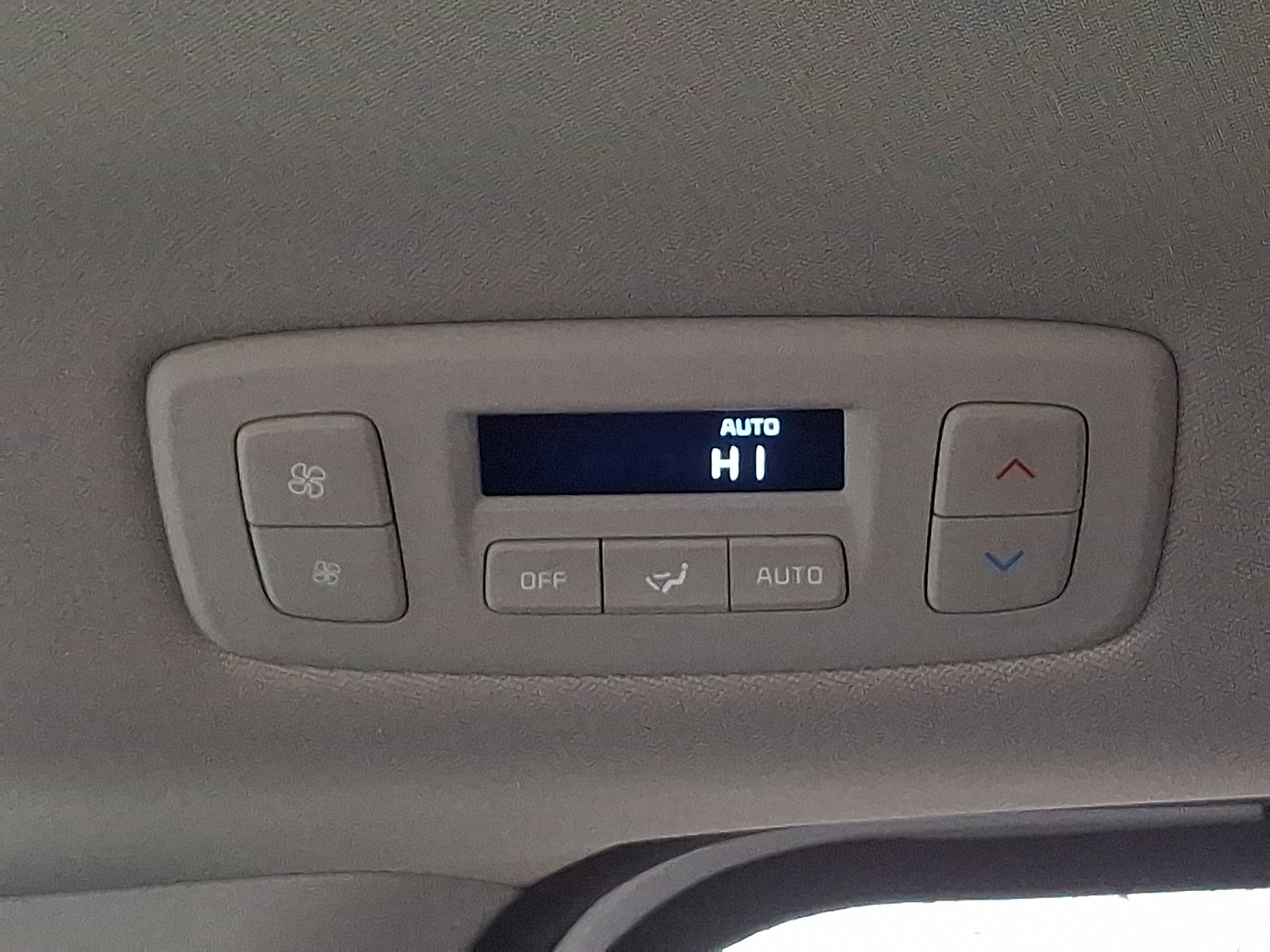 Used 2023 Kia Carnival SX Prestige image 15