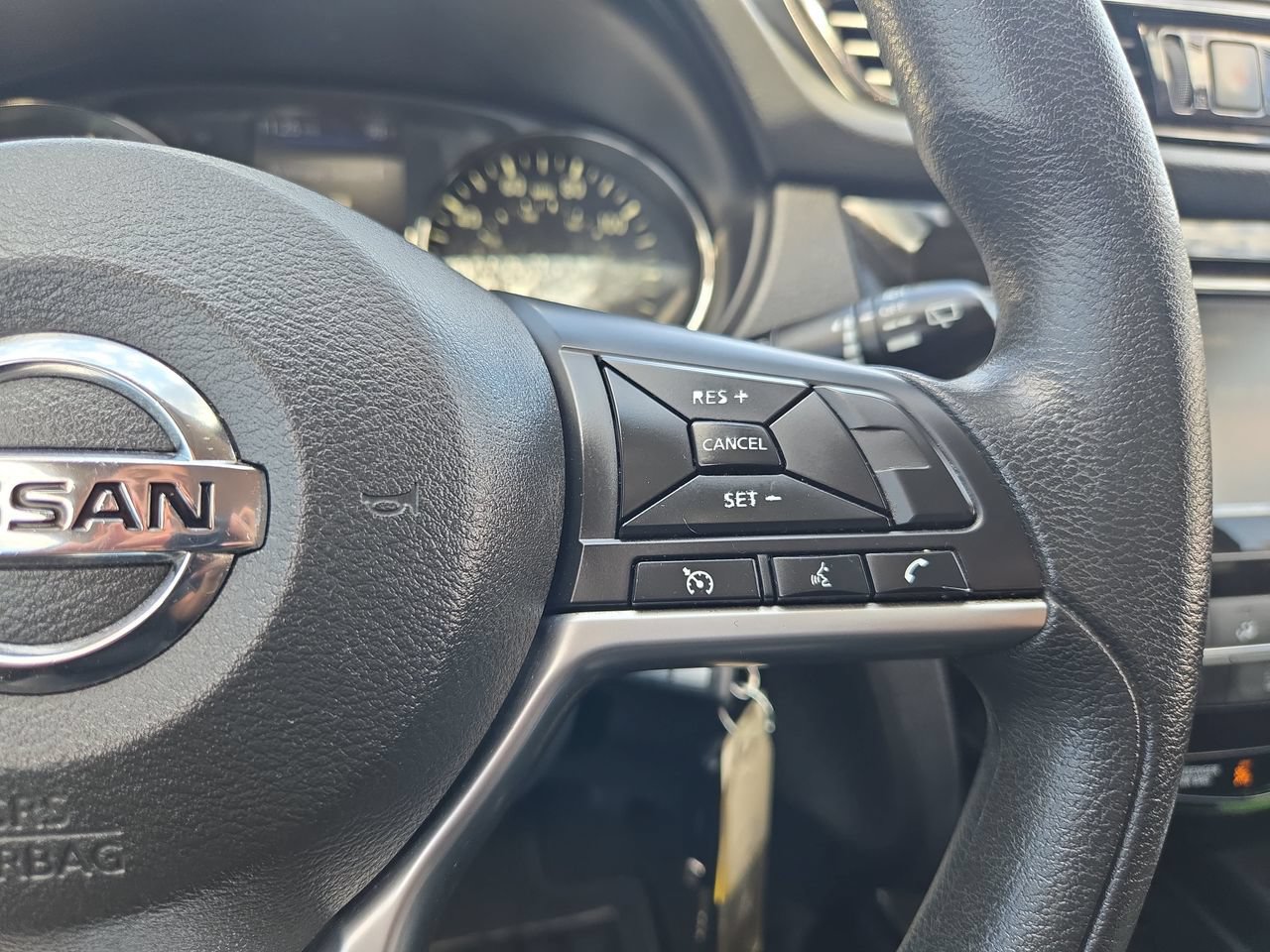 Used 2021 Nissan Rogue Sport S FWD image 17