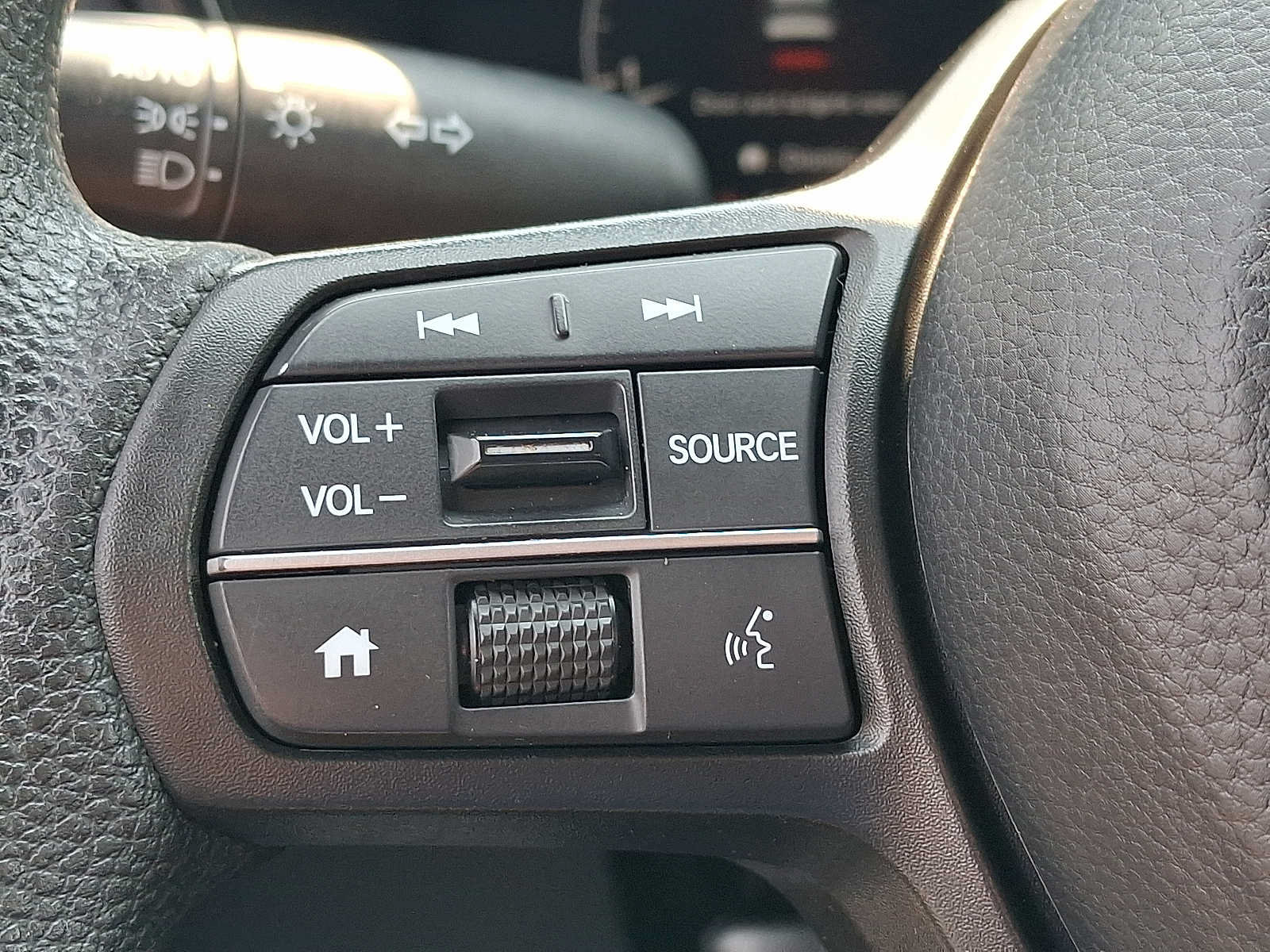Used 2025 Honda CR-V LX image 21