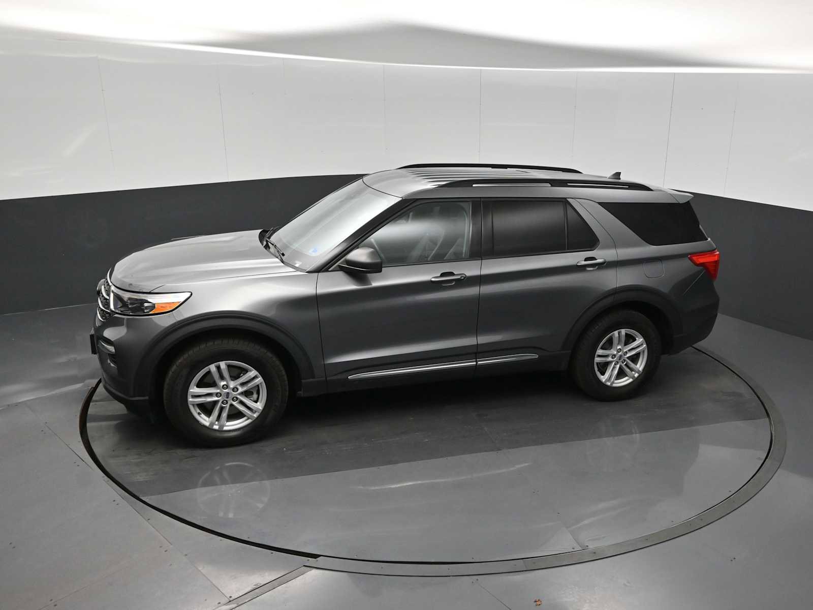 Used 2023 Ford Explorer XLT w/ Equipment Group 202A image 28