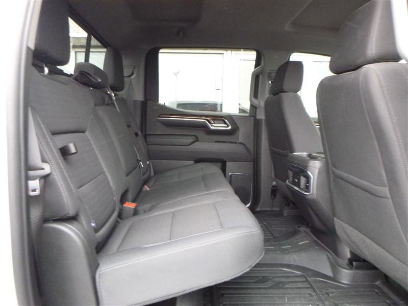 Used 2024 GMC Sierra 1500 Elevation w/ Preferred Package image 8