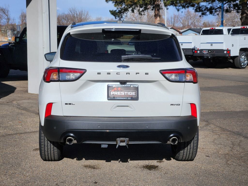 Used 2022 Ford Escape SEL w/ SEL Stealth AWD Package image 12
