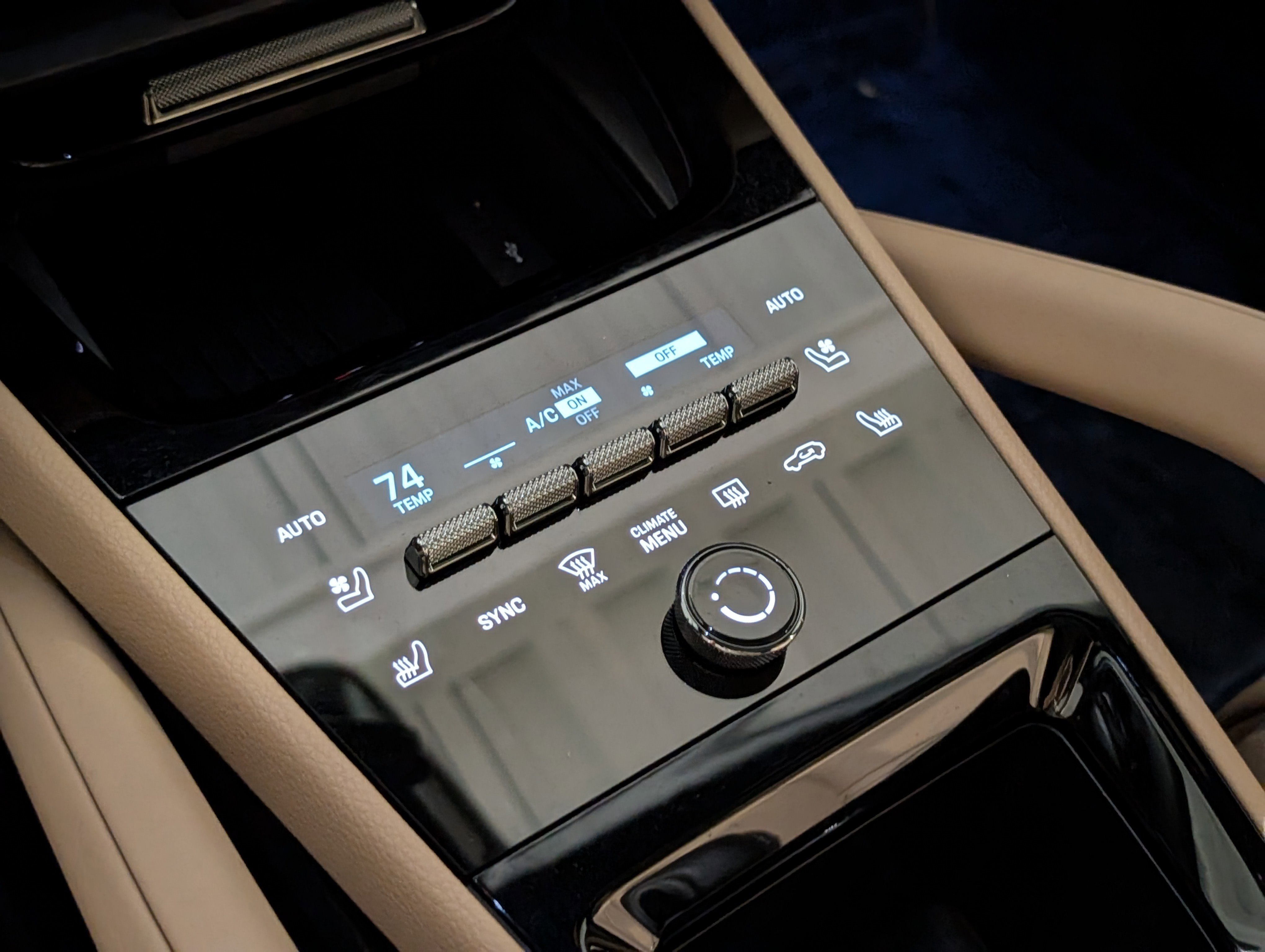 Certified 2025 Porsche Cayenne Coupe image 40