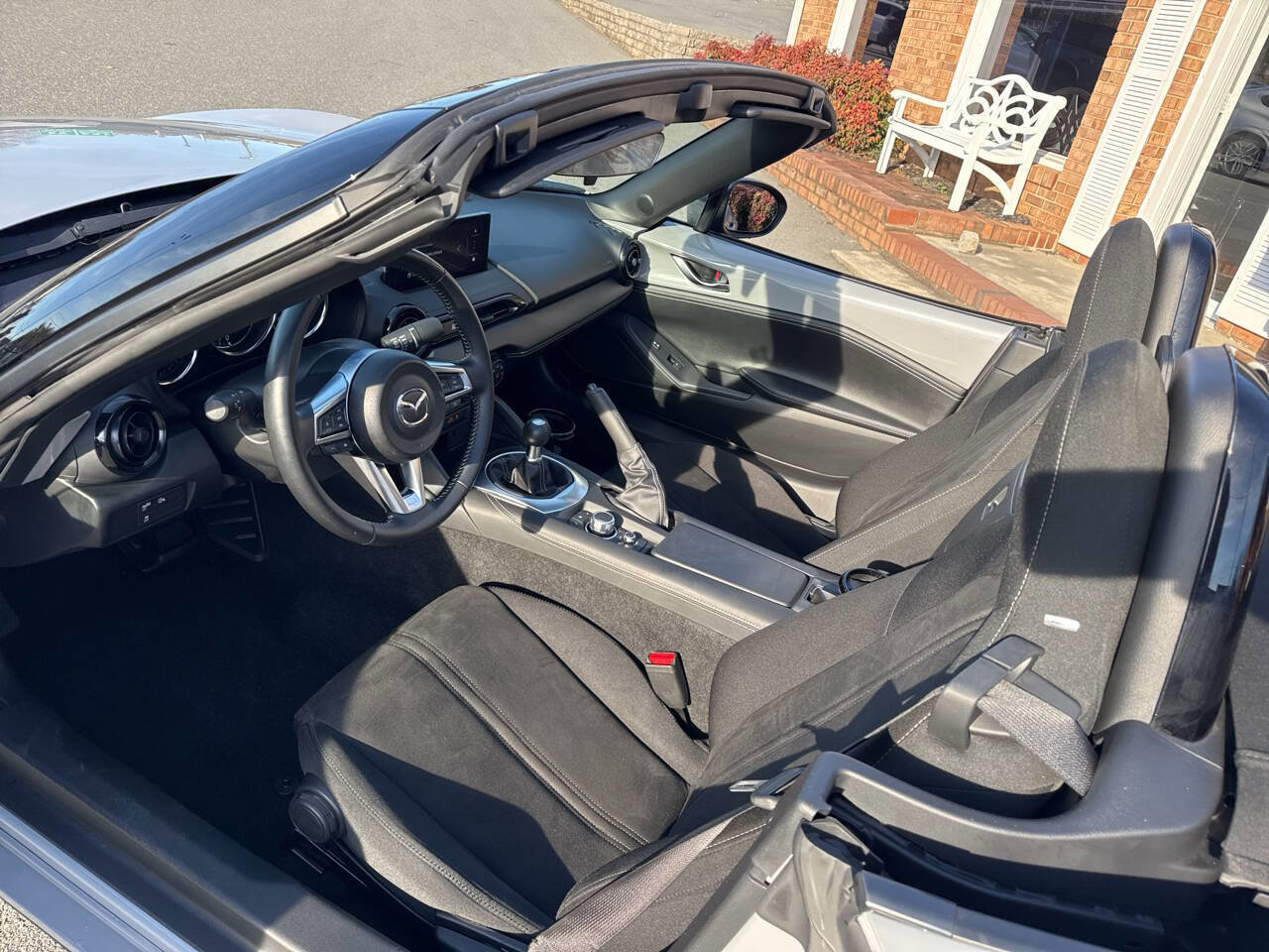 Used 2024 MAZDA MX-5 Miata Club image 17