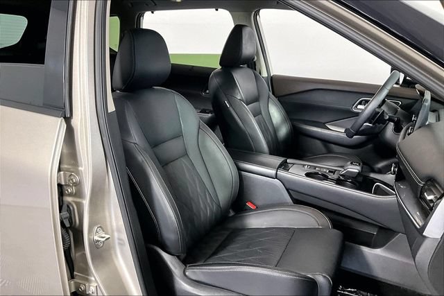 Used 2023 Nissan Rogue Platinum w/ Platinum Premium Package FWD image 9