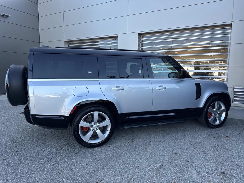 Certified 2024 Land Rover Defender 130 X AWD/4WD image 7