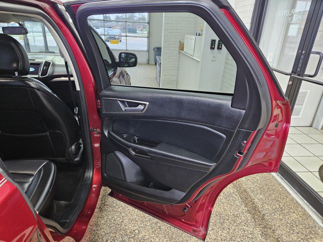 Used 2017 Ford Edge SEL w/ Equipment Group 201A image 15