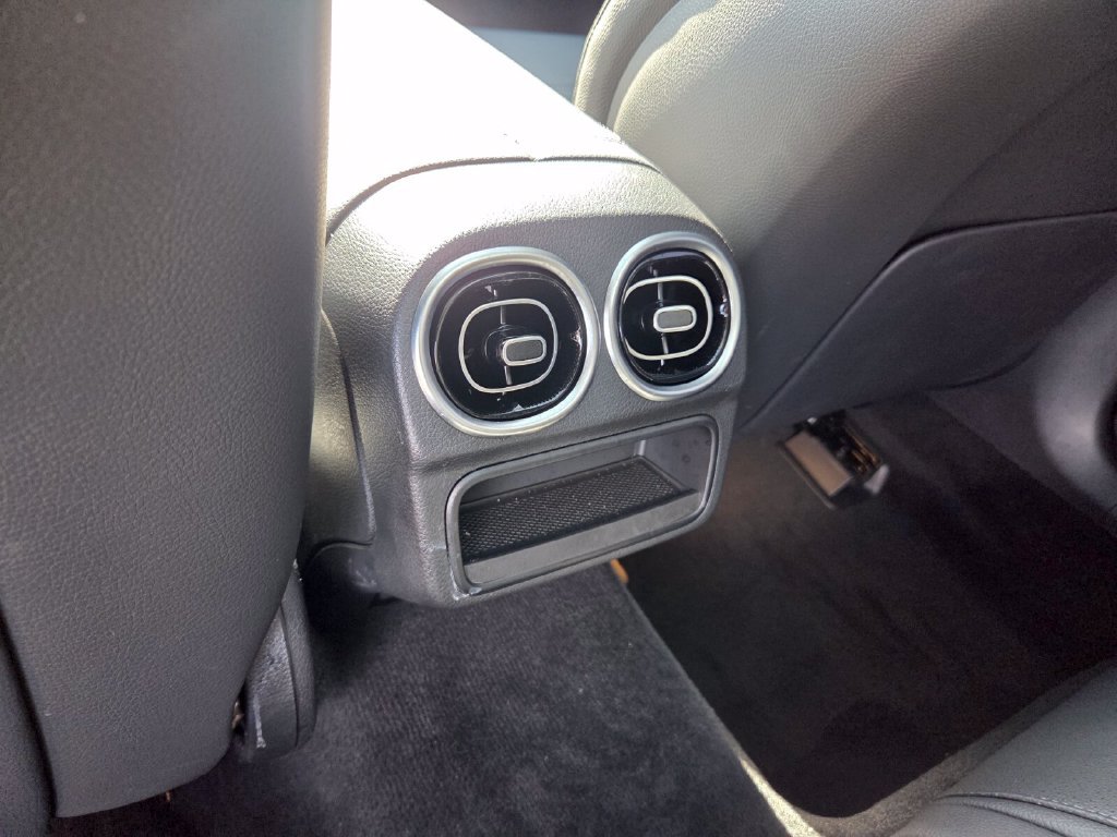 Used 2026 Mercedes-Benz C 300 Sedan image 8