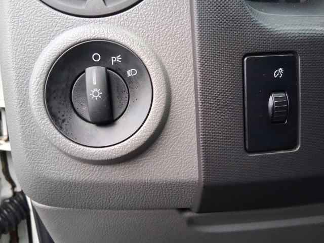 Used 2012 Ford E-350 and Econoline 350 XLT image 13