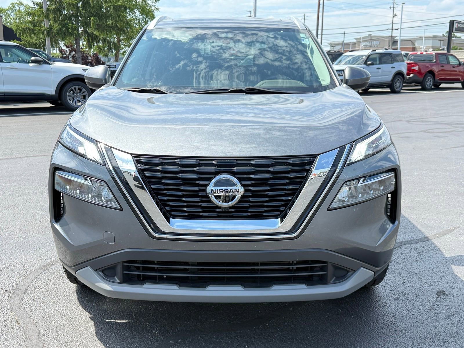 Used 2021 Nissan Rogue SV w/ Premium Package AWD/4WD image 9