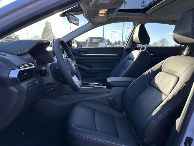 New 2025 Nissan Altima 2.5 SR w/ SR Premium Package image 16