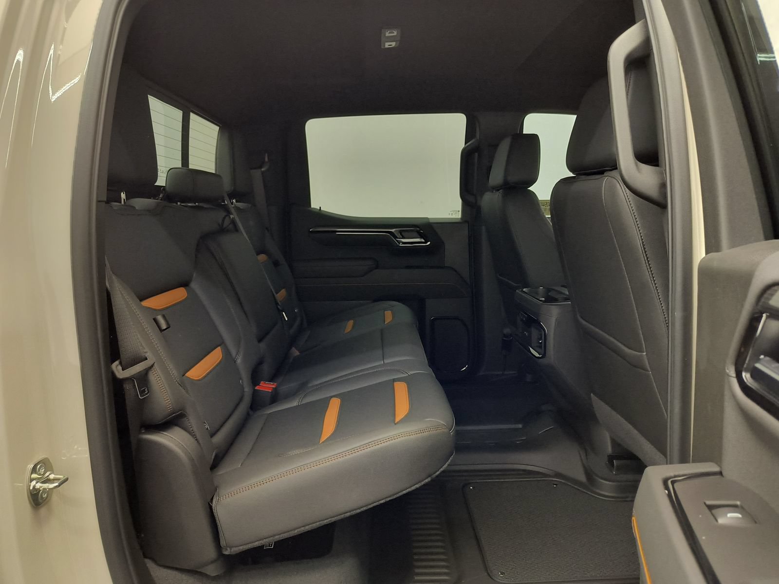 New 2026 GMC Sierra 1500 AT4 w/ Technology Package AWD/4WD image 31