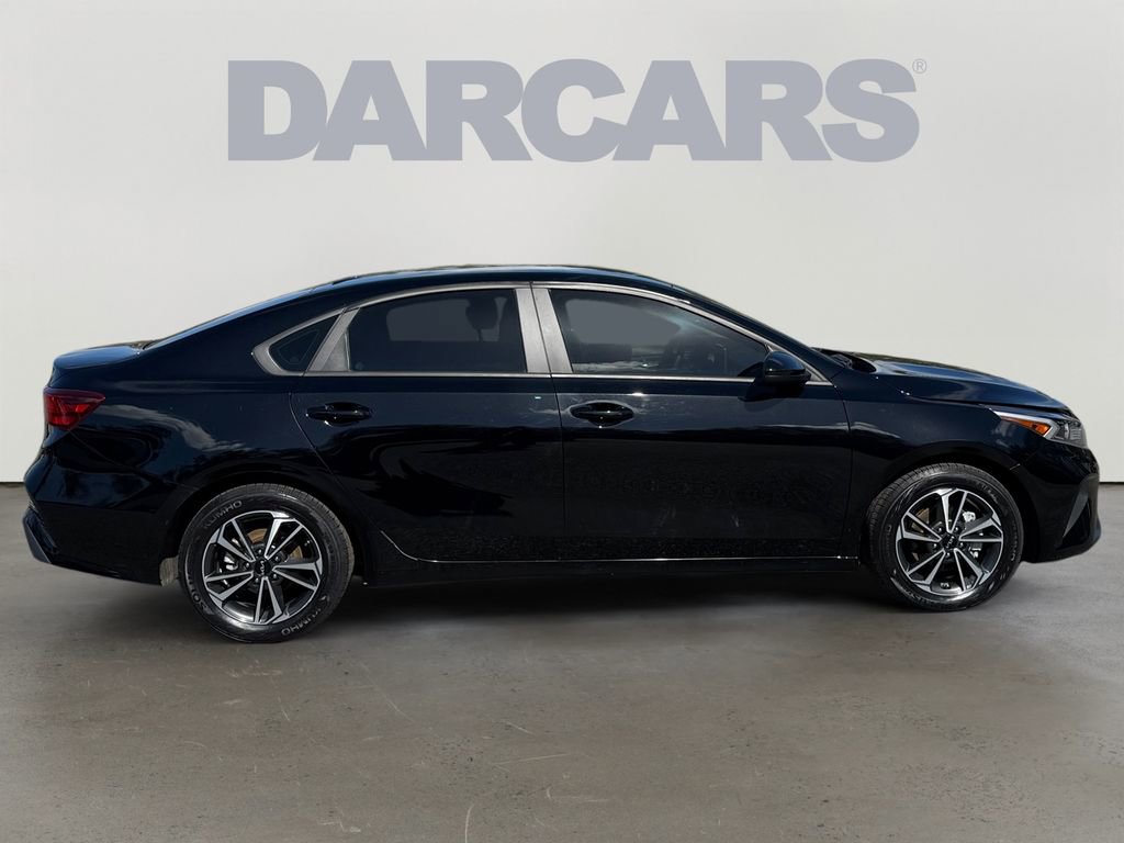 Used 2024 Kia Forte LXS image 8