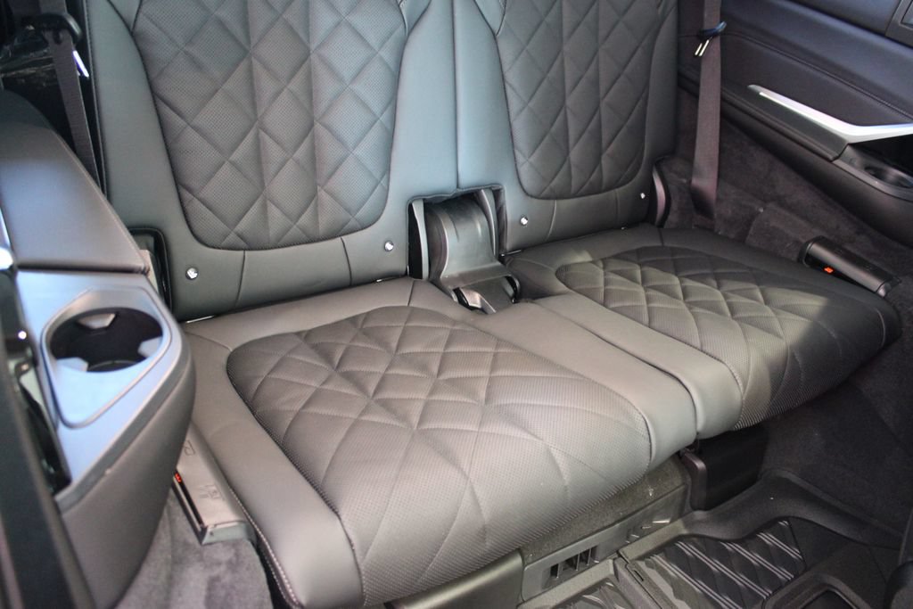 New 2027 BMW X7 xDrive40i AWD/4WD image 23