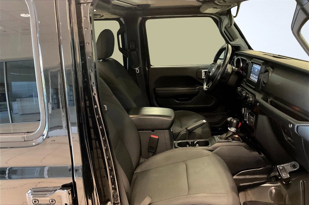Used 2022 Jeep Gladiator Willys image 7