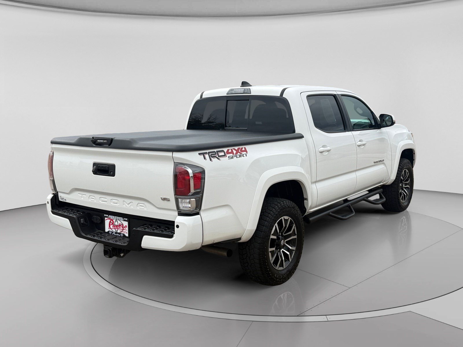 Used 2021 Toyota Tacoma TRD Sport w/ Technology Package AWD/4WD image 5