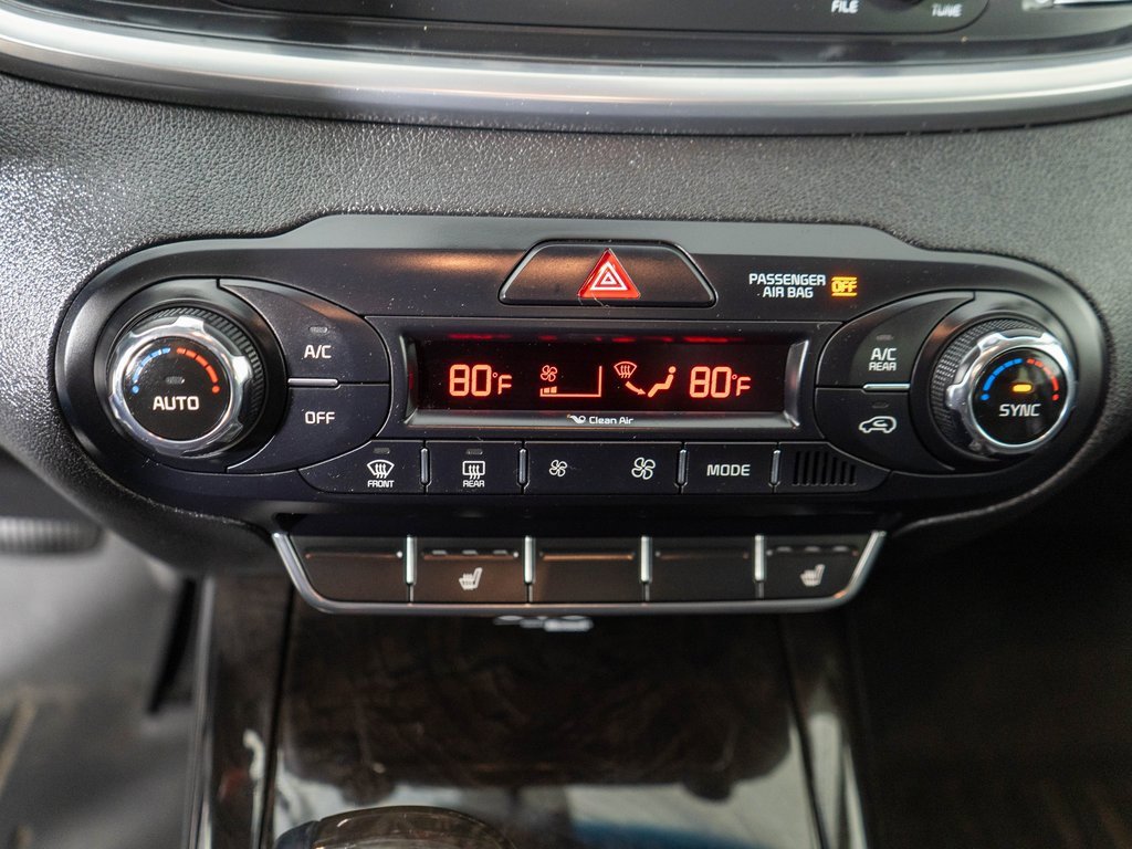 Used 2016 Kia Sorento EX image 19