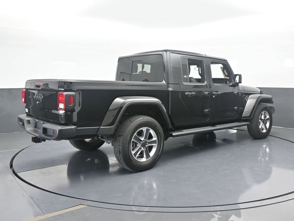 Used 2024 Jeep Gladiator Sport w/ Premium Package image 6